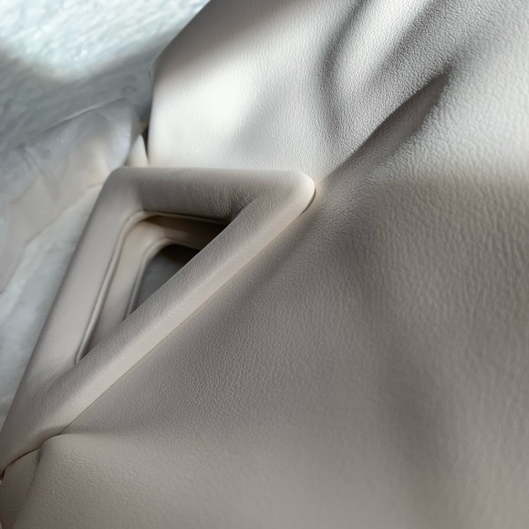 Handbag ๐ - Picture 10 of 12